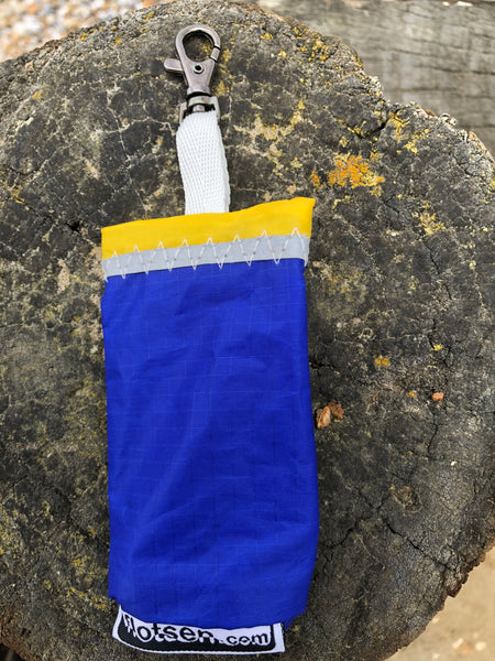 Small handy pouch that fits keys, poop bags and credit cards. Useful for dog walks, going out for a jog, or going to the gym.